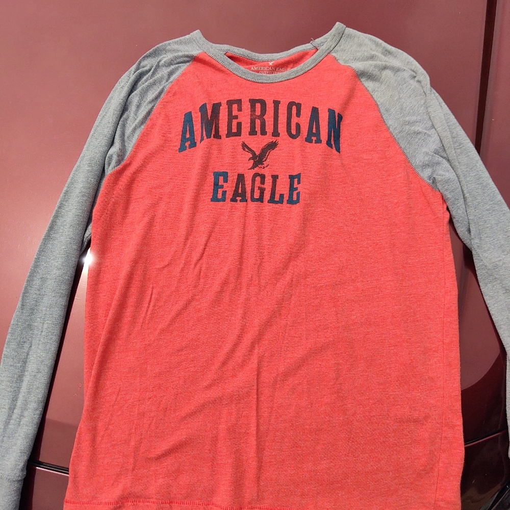 American Eagle shirt